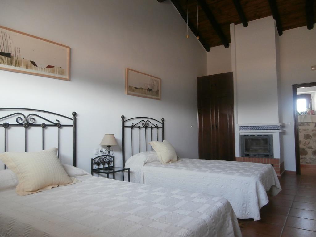 Almoharin Casa Rural Las Gamitas酒店 外观 照片