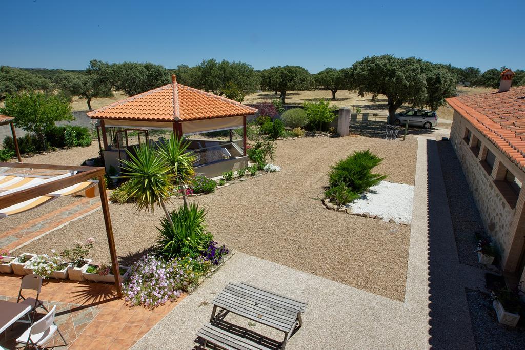 Almoharin Casa Rural Las Gamitas酒店 外观 照片