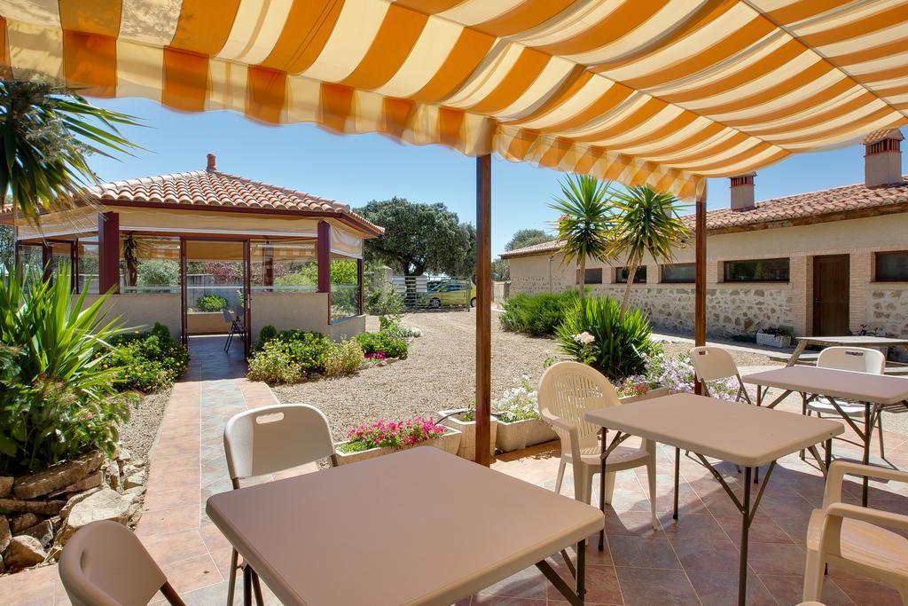 Almoharin Casa Rural Las Gamitas酒店 外观 照片